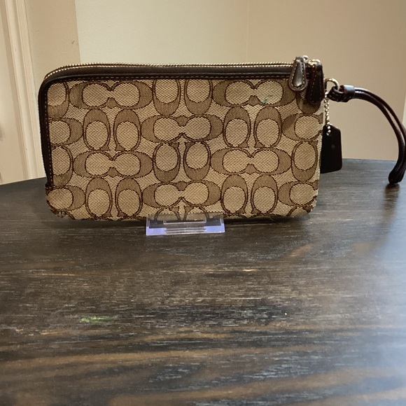 Coach Handbags - Coach Double Zip Wristlet in Brown and Tan Signature Jacquard